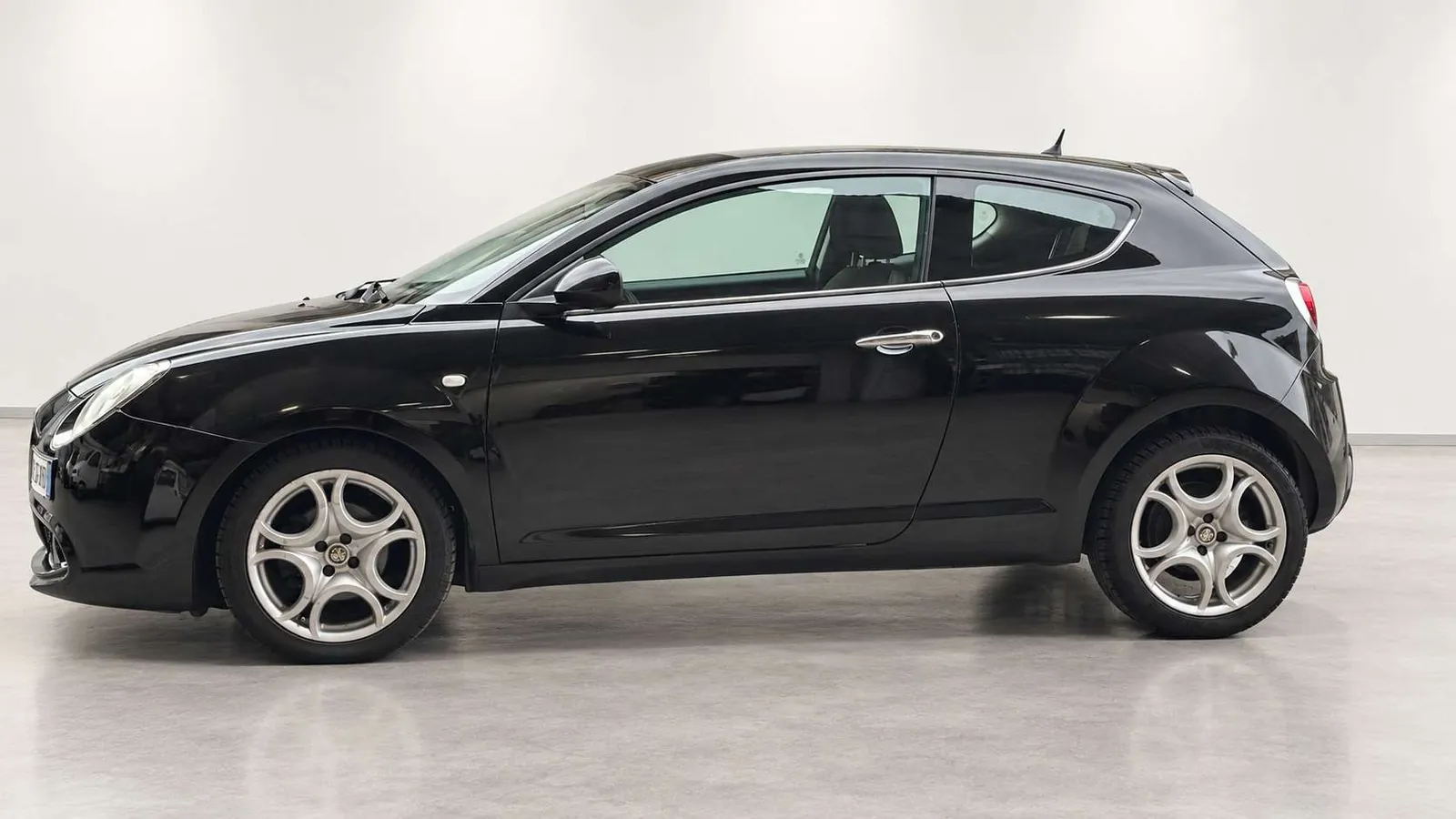 Alfa Romeo Mito 2011 photo 2