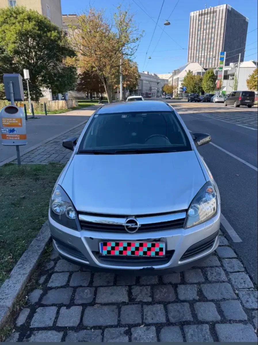 Opel Astra 2006 photo 2