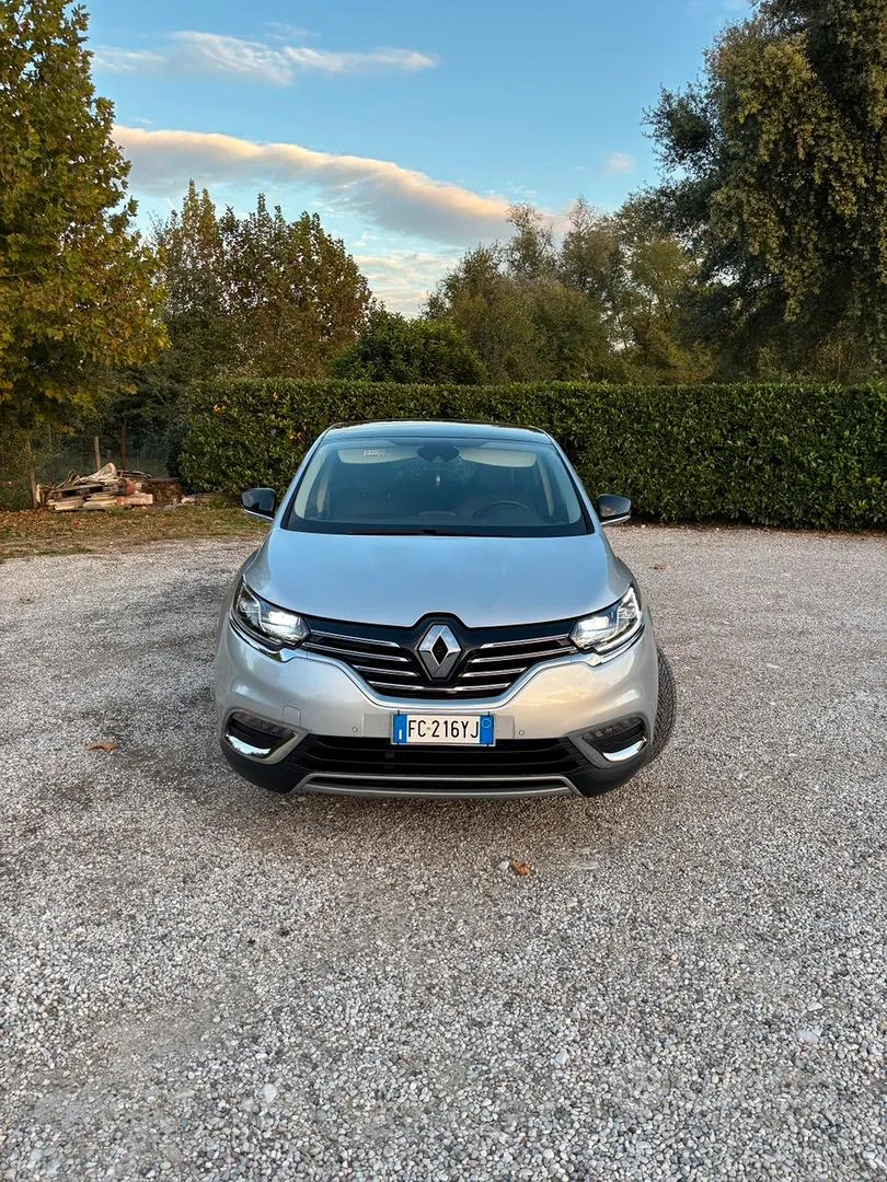 Renault Espace 2016 photo 2