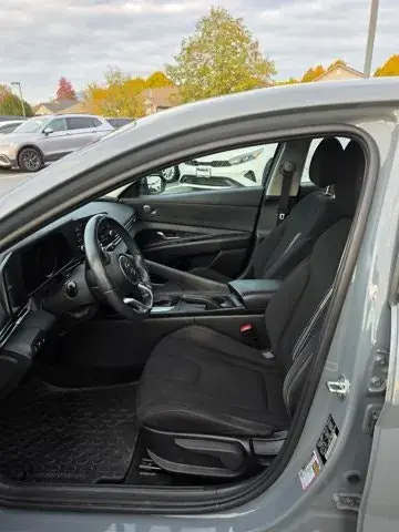 Hyundai Elantra 2023 photo 5
