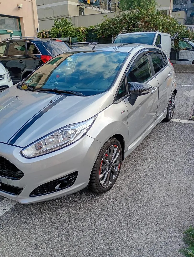 Ford Fiesta 2017 photo 2