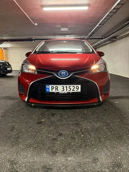 Toyota Yaris 2015 photo 3