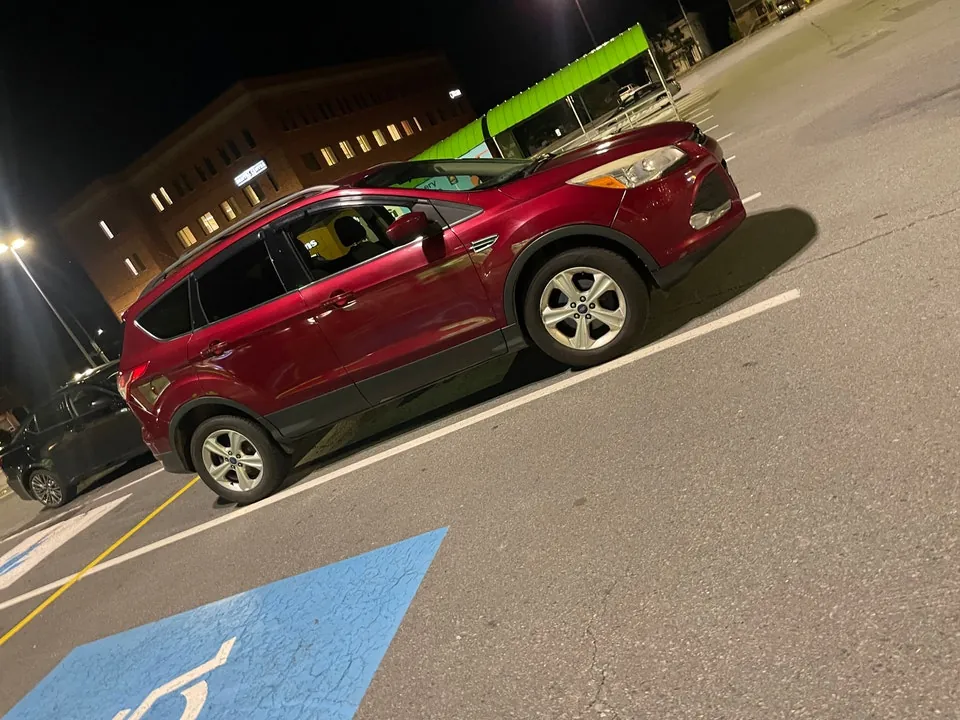 Ford Escape 2013 photo 2