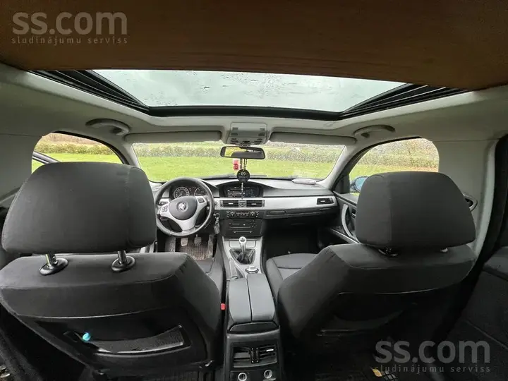 BMW E91 2006 photo 4
