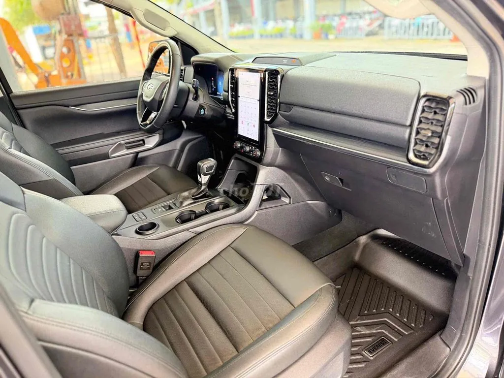 Ford Everest 2023 photo 4