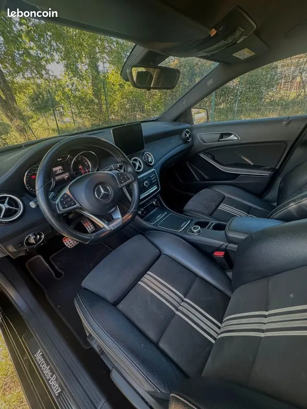 Mercedes-Benz A-Class 2017 photo 3