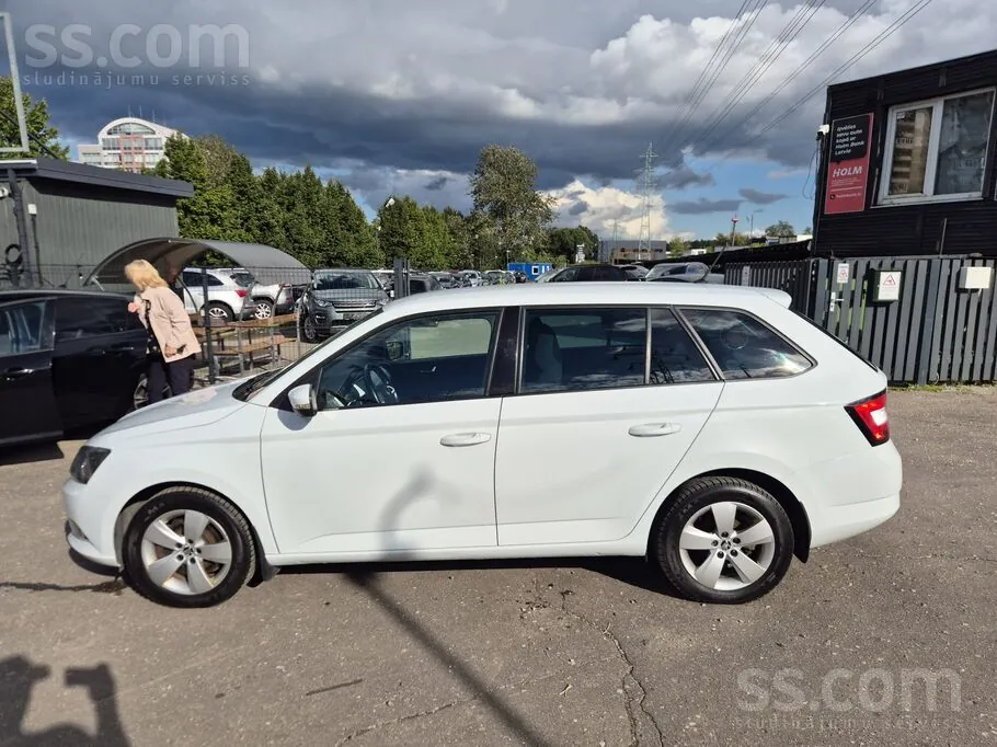 Skoda Fabia 2015 photo 5
