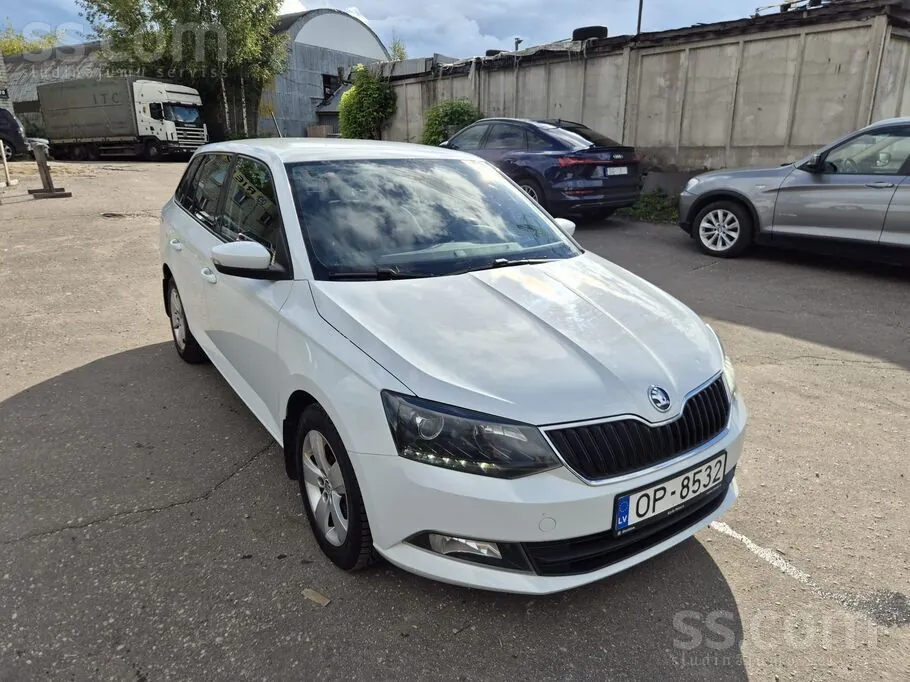 Skoda Fabia 2015 photo 2