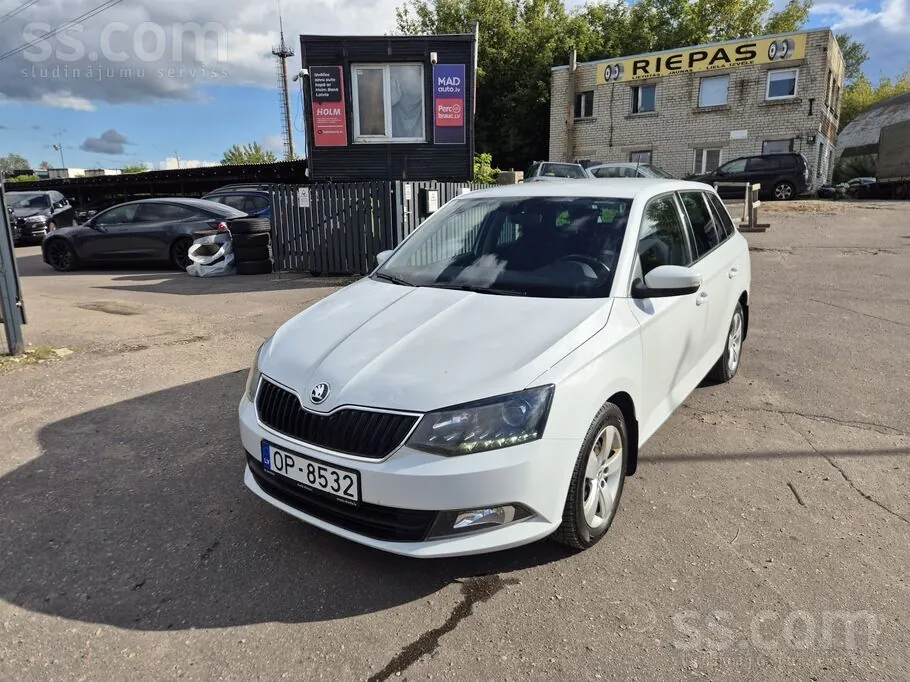 Skoda Fabia 2015 photo 4