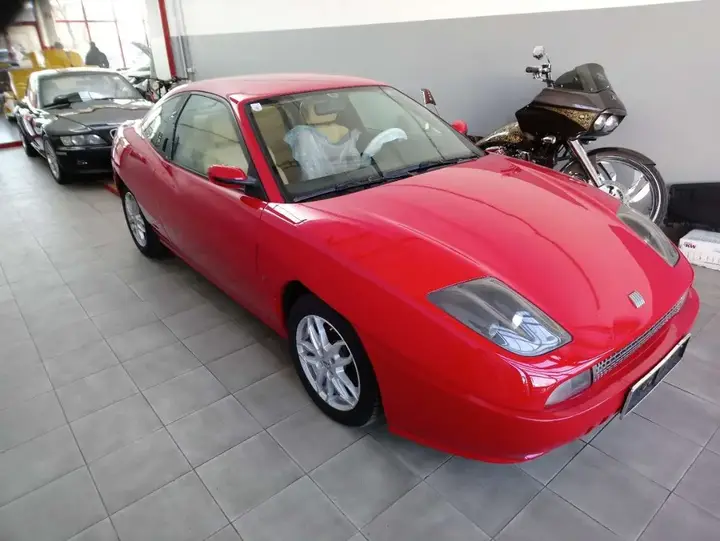 Fiat Coupe 1995 photo 2