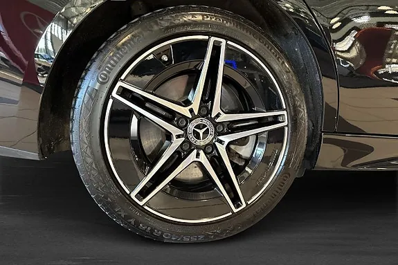 Mercedes-Benz C300 E 2024 photo 5