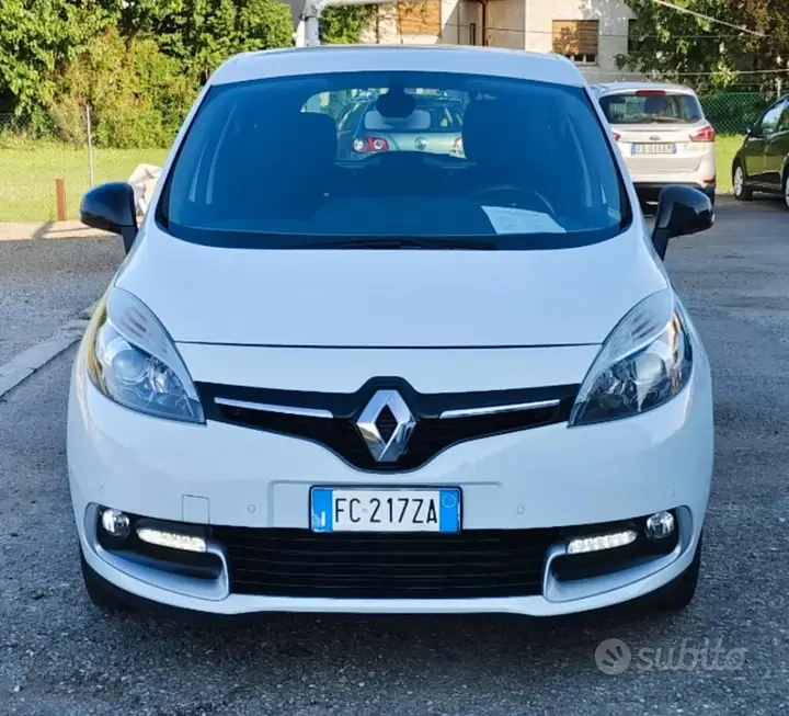 Renault Scenic 2016 photo 3