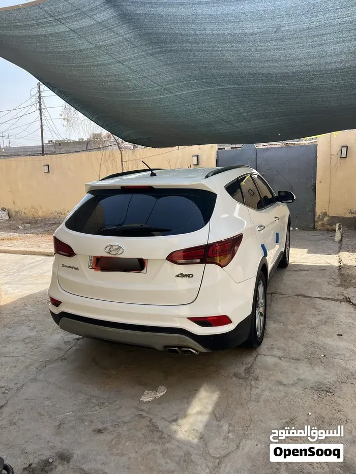 Hyundai Santa Fe 2018 photo 2