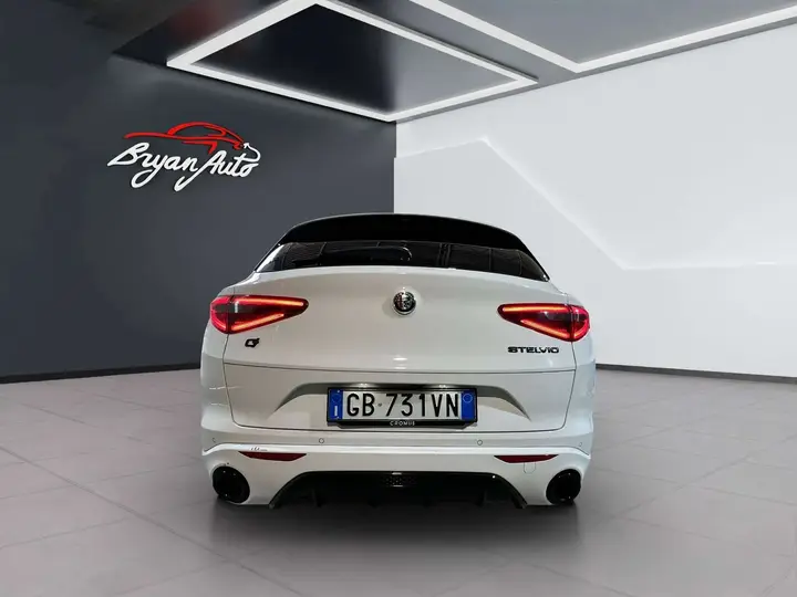 Alfa Romeo Stelvio 2020 photo 4