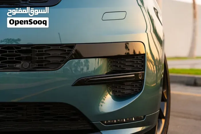 Land Rover Range Rover Sport 2025 photo 3