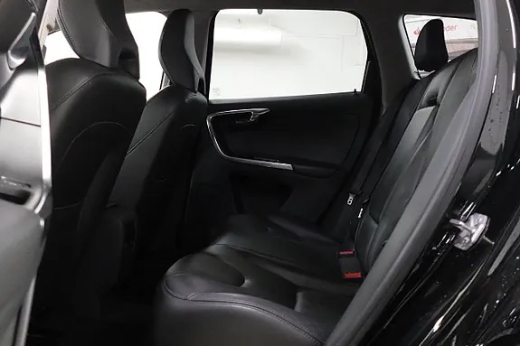 Volvo Xc60 2017 photo 5