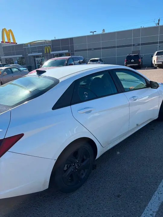 Hyundai Elantra 2021 photo 4