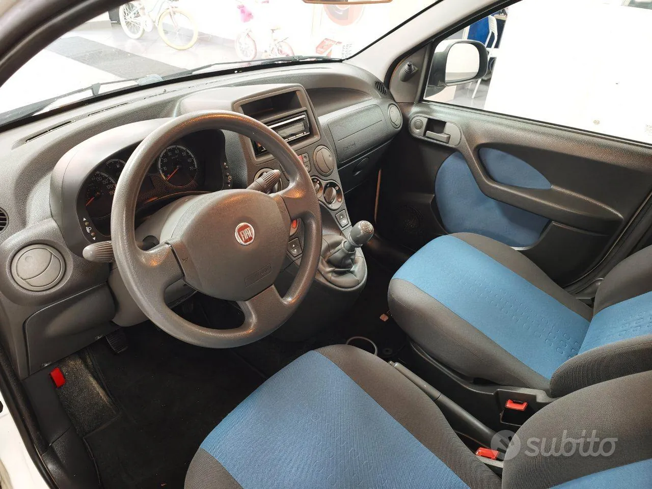 Fiat Panda 2010 photo 2