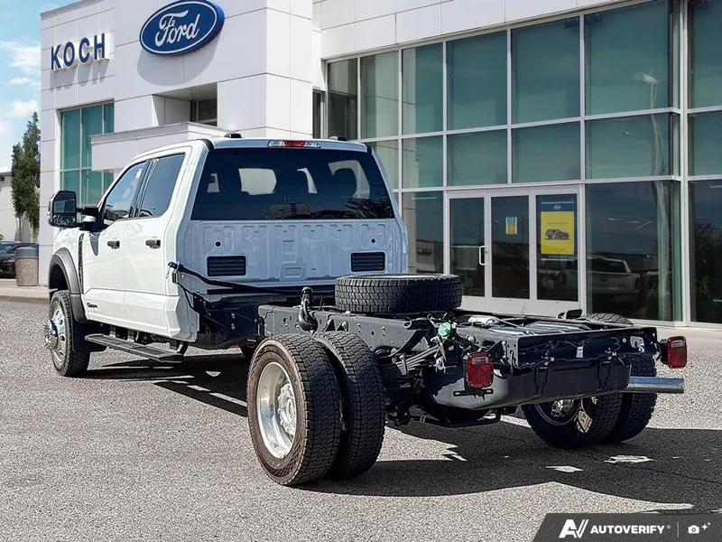 Ford Super Duty F-550 2026 photo 4