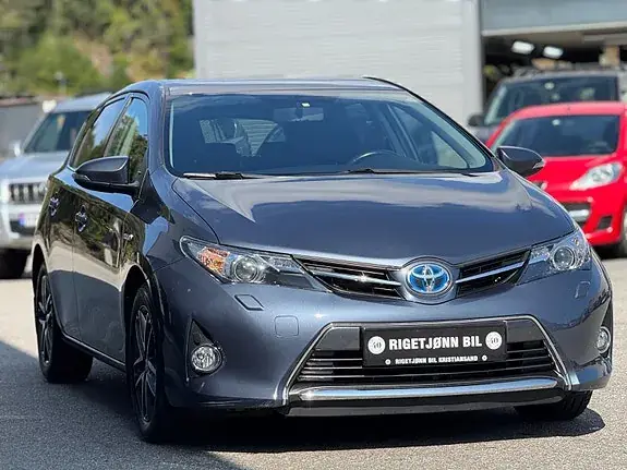 Toyota Auris 2015 photo 5