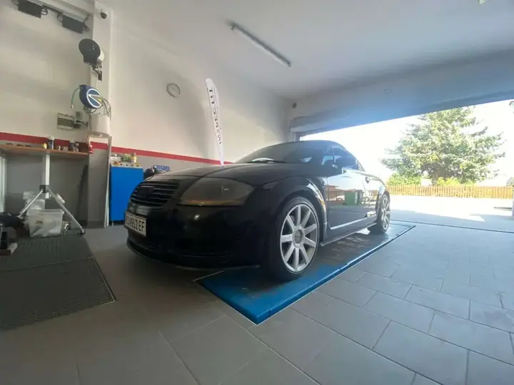 Audi Tt 2000 photo 2