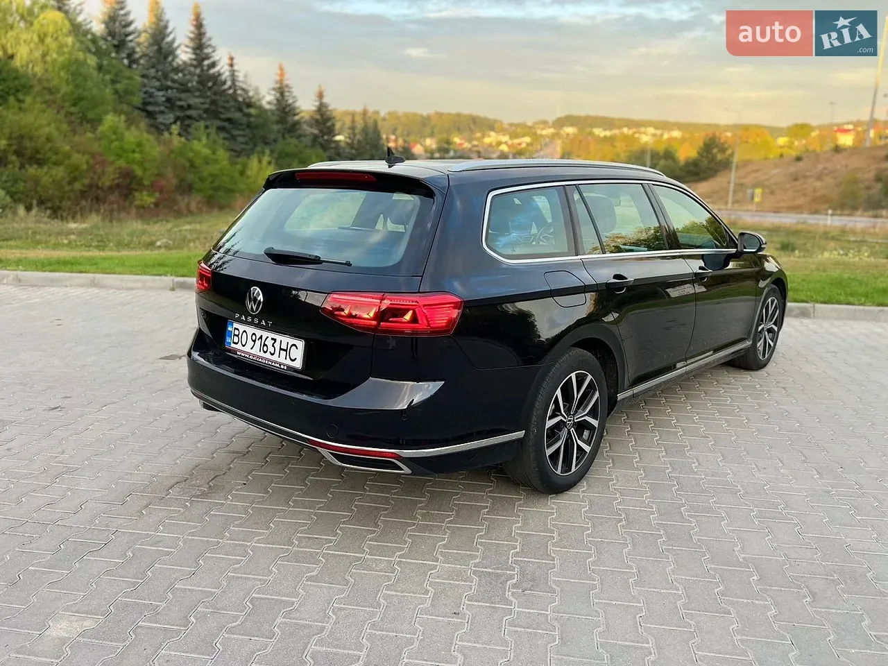 Volkswagen Passat 2021 photo 4