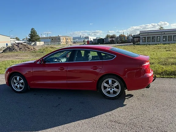 Audi A5 2011 photo 2
