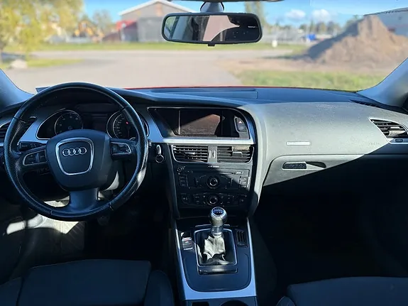 Audi A5 2011 photo 3