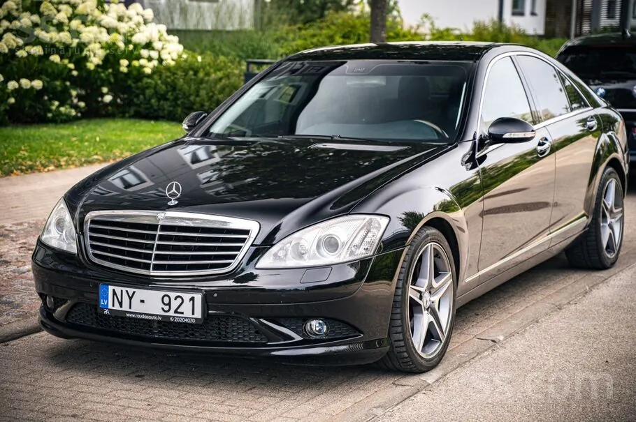 Mercedes-Benz S320