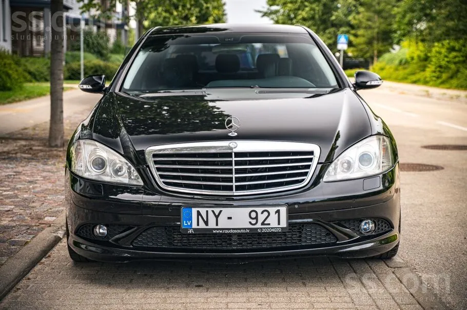 Mercedes-Benz S320 2006 photo 2