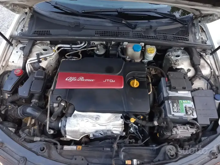 Alfa Romeo 159 2011 photo 5