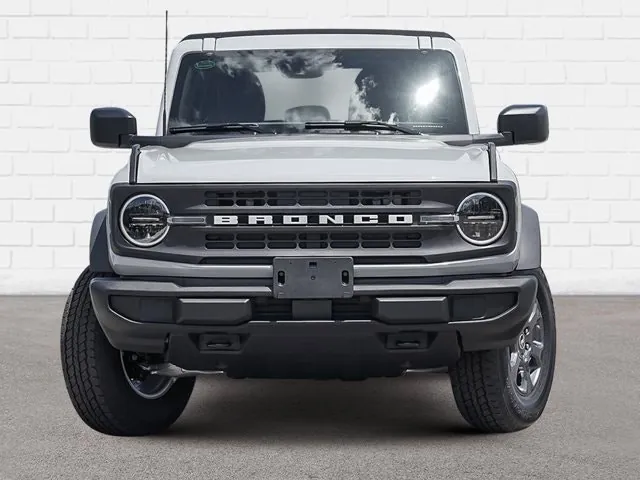 Ford Bronco 2026 photo 2