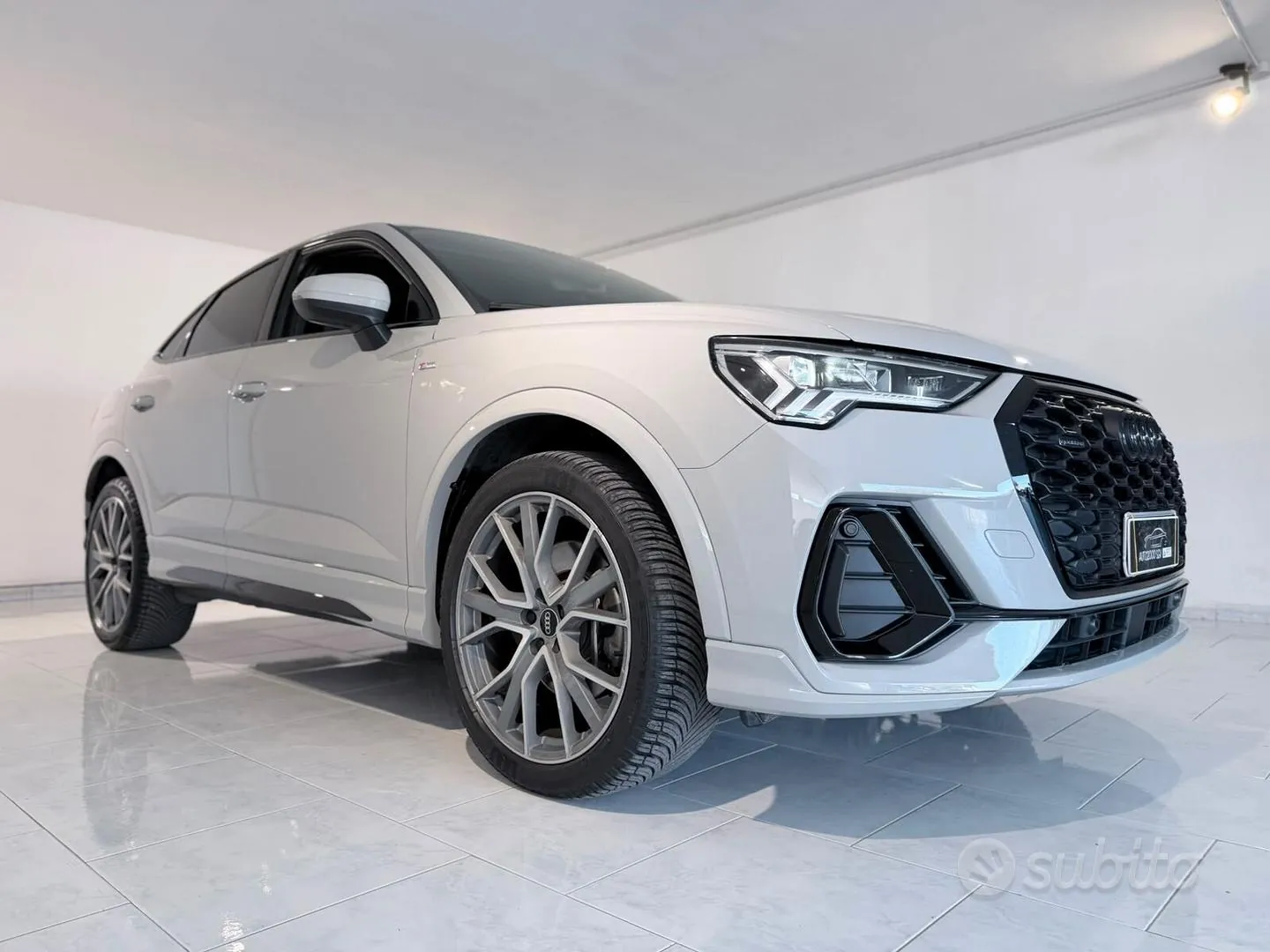 Audi Q3 2021 photo 3