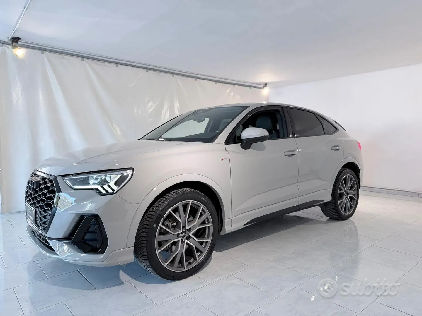Audi Q3 2021 photo 5