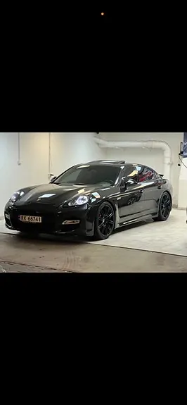 Porsche Panamera 4