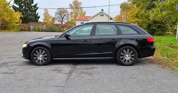 Audi A4 2010 photo 5