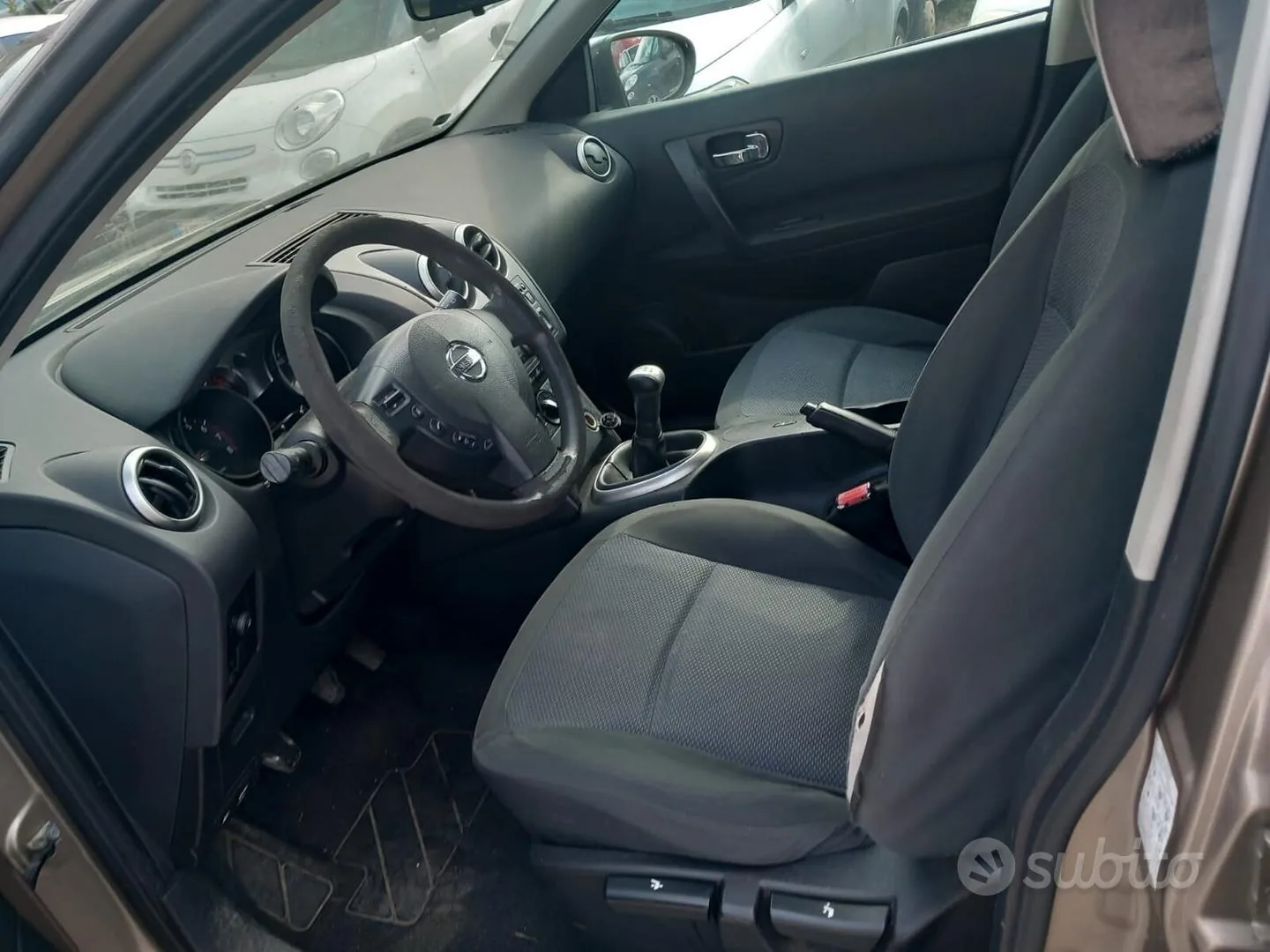 Nissan Qashqai 2010 photo 4