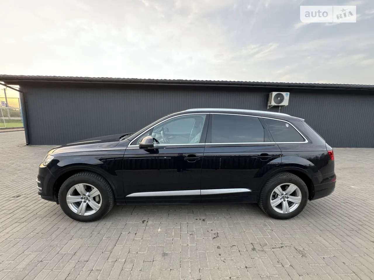 Audi Q7 2017 photo 5