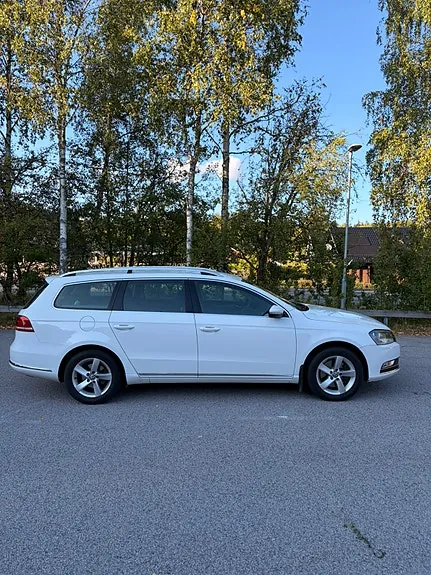 Volkswagen Passat 2012 photo 3