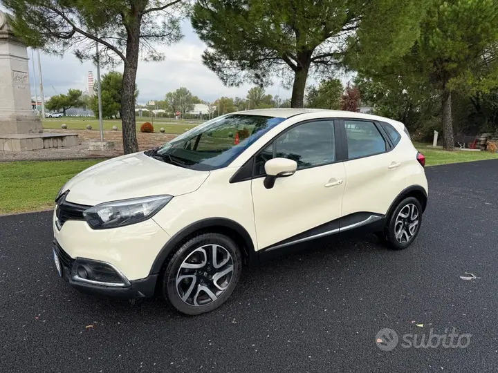 Renault Captur 2013 photo 2
