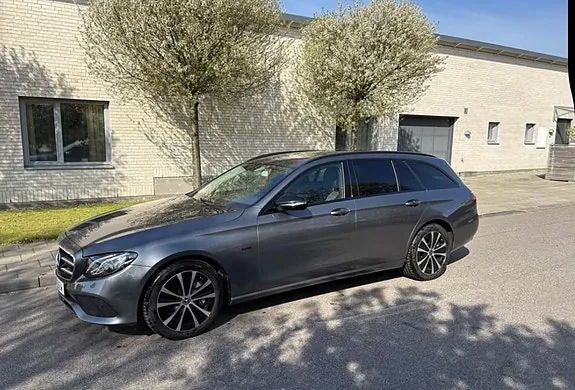 Mercedes-Benz E300 De