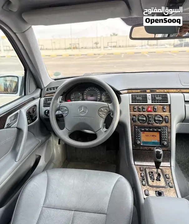 Mercedes-Benz E-Class 2002 photo 3