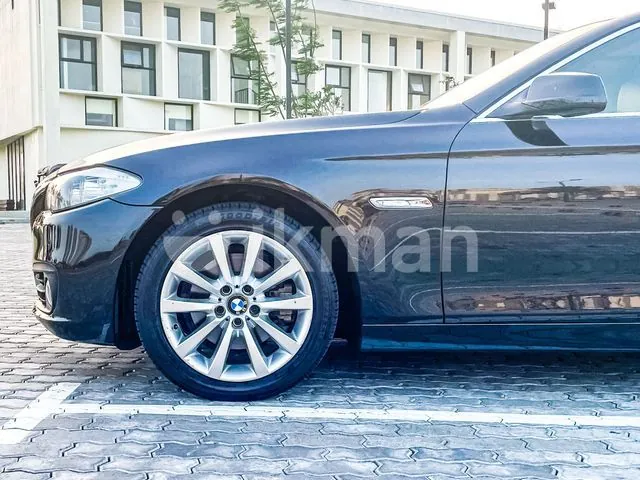 BMW 523I 2011 photo 3