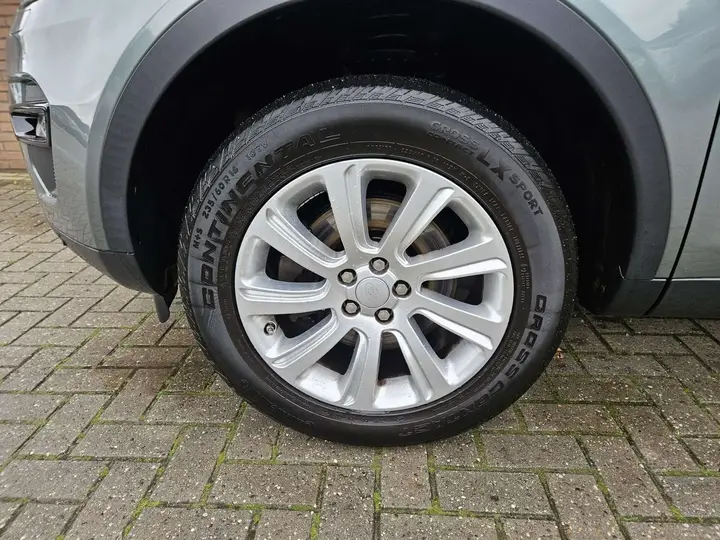 Land Rover Discovery Sport 2015 photo 4