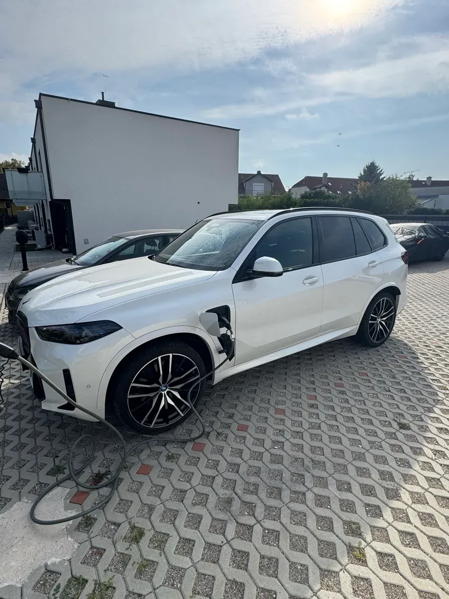 BMW X5 2023 photo 2
