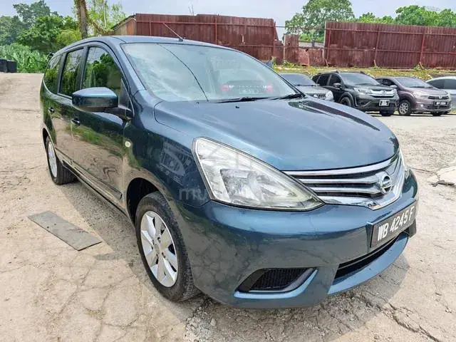 Nissan Grand Livina
