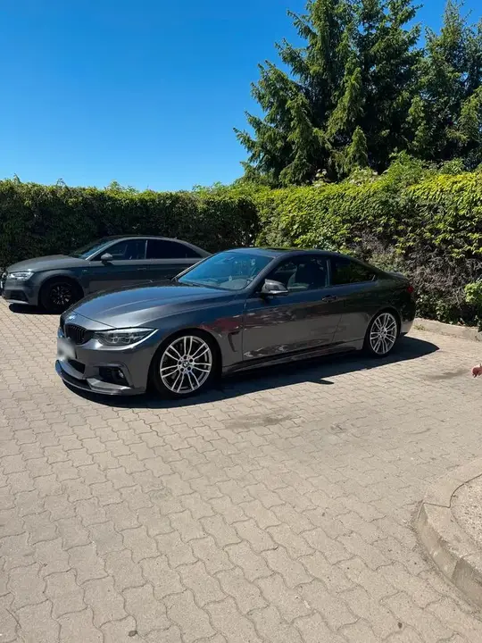 BMW 440I