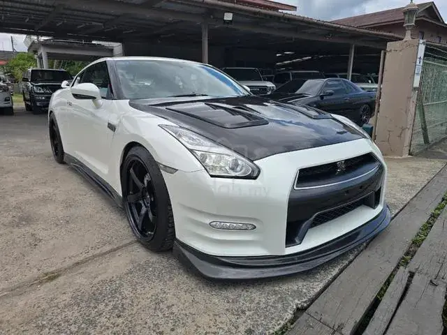 Nissan Gt-R