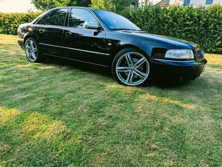 Audi A8