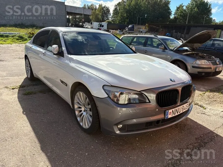 BMW 750Li